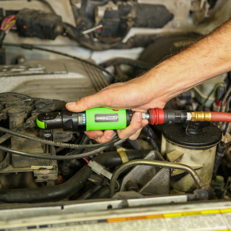 OEMTOOLS 24415 1/4 Inch Drive Super Duty Air Impact Ratchet Additional Image 6